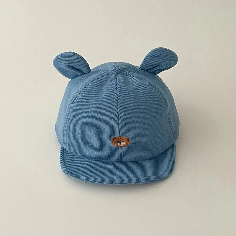 đ§ą Casquette BĂ©bĂ© "Petit Ours" â Avec Oreilles â Coton Respirant â Protection Soleil â Look Kawaii & Confort Assuré⹠- PlanĂšte bĂ©bĂ©