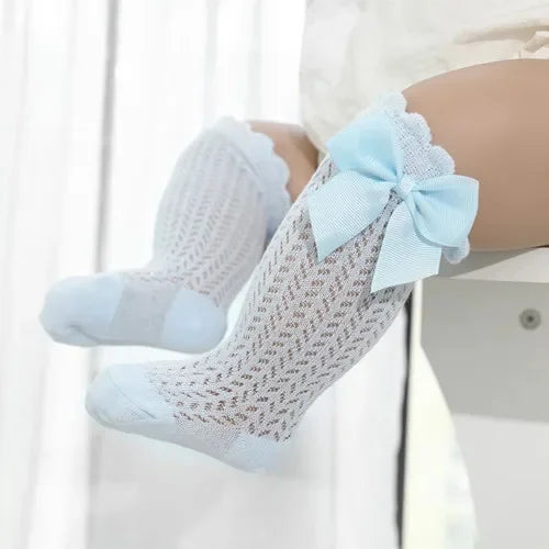 đ§Šđ¶ Chaussettes Longues BĂ©bĂ© Fille â Dentelle & Noeud â Respirantes en Coton â Style Princesse ĂtĂ© (0-24 Mois)âą