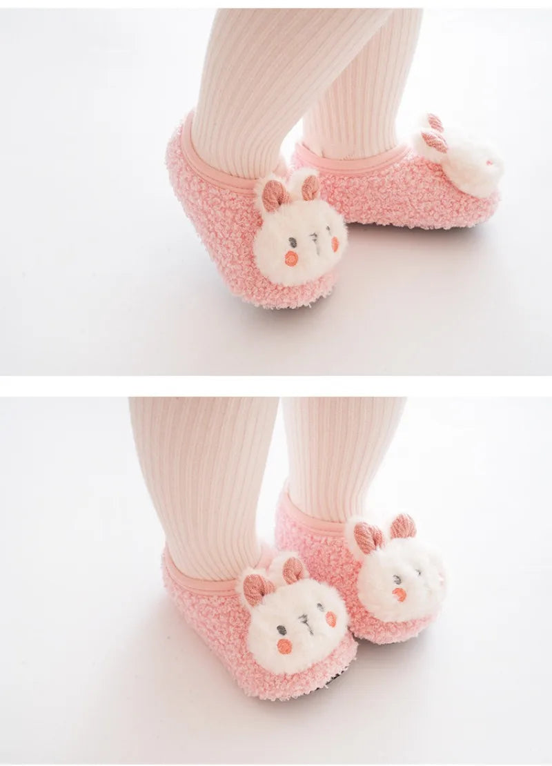 đ§žđ° Chaussons BĂ©bĂ© Hiver â Lapin Cartoon Doux & AntidĂ©rapants â 1 Ă 3 Ansâą