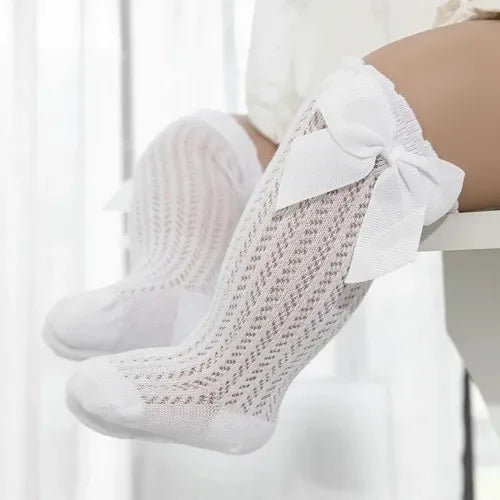 đ§Šđ¶ Chaussettes Longues BĂ©bĂ© Fille â Dentelle & Noeud â Respirantes en Coton â Style Princesse ĂtĂ© (0-24 Mois)âą
