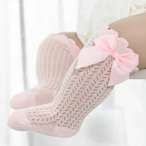 đ§Šđ¶ Chaussettes Longues BĂ©bĂ© Fille â Dentelle & Noeud â Respirantes en Coton â Style Princesse ĂtĂ© (0-24 Mois)âą
