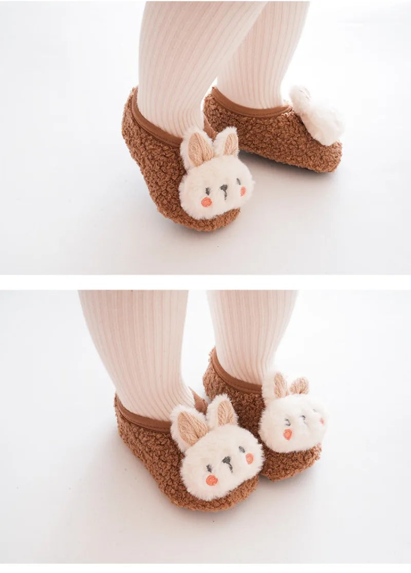đ§žđ° Chaussons BĂ©bĂ© Hiver â Lapin Cartoon Doux & AntidĂ©rapants â 1 Ă 3 Ansâą