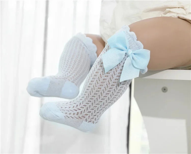 đ§Šđ¶ Chaussettes Longues BĂ©bĂ© Fille â Dentelle & Noeud â Respirantes en Coton â Style Princesse ĂtĂ© (0-24 Mois)âą