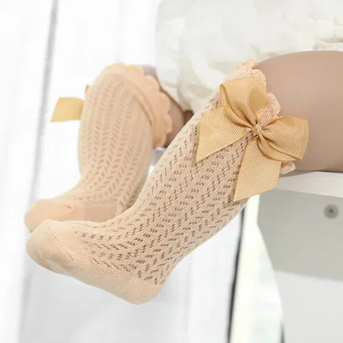 đ§Šđ¶ Chaussettes Longues BĂ©bĂ© Fille â Dentelle & Noeud â Respirantes en Coton â Style Princesse ĂtĂ© (0-24 Mois)âą