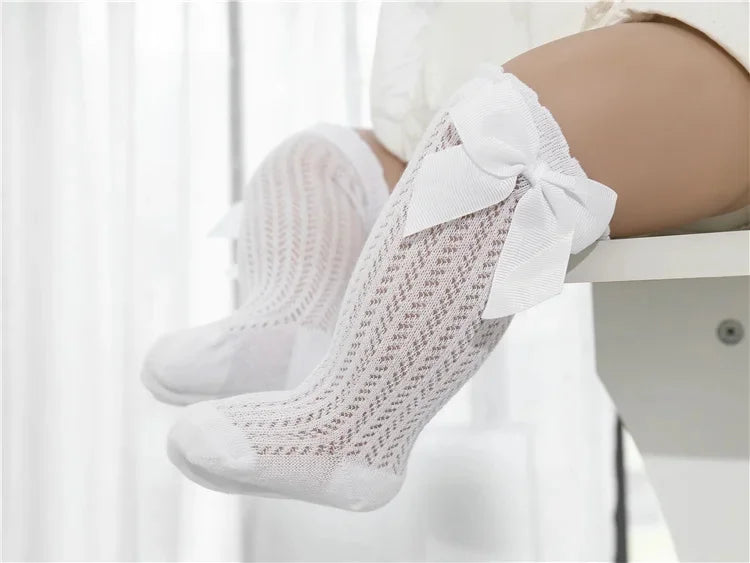 đ§Šđ¶ Chaussettes Longues BĂ©bĂ© Fille â Dentelle & Noeud â Respirantes en Coton â Style Princesse ĂtĂ© (0-24 Mois)âą