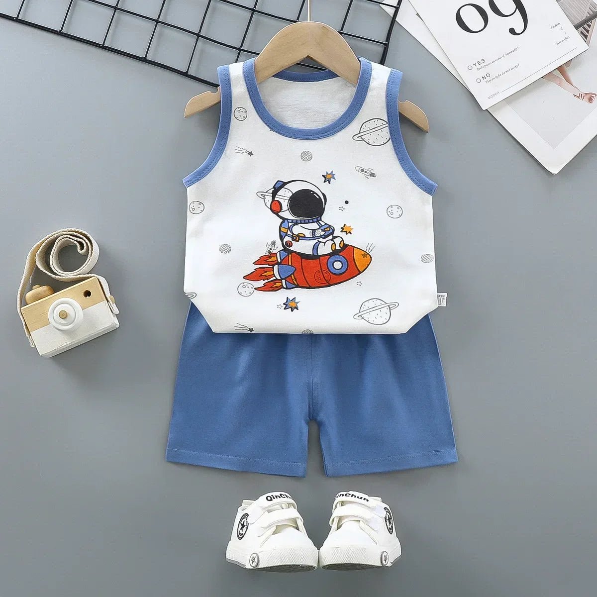 đđ Ensemble ĂtĂ© DĂ©bardeur + Short pour Enfant â Coton LĂ©ger & Motif Cartoon â Garçon & Filleâą - PlanĂšte bĂ©bĂ©