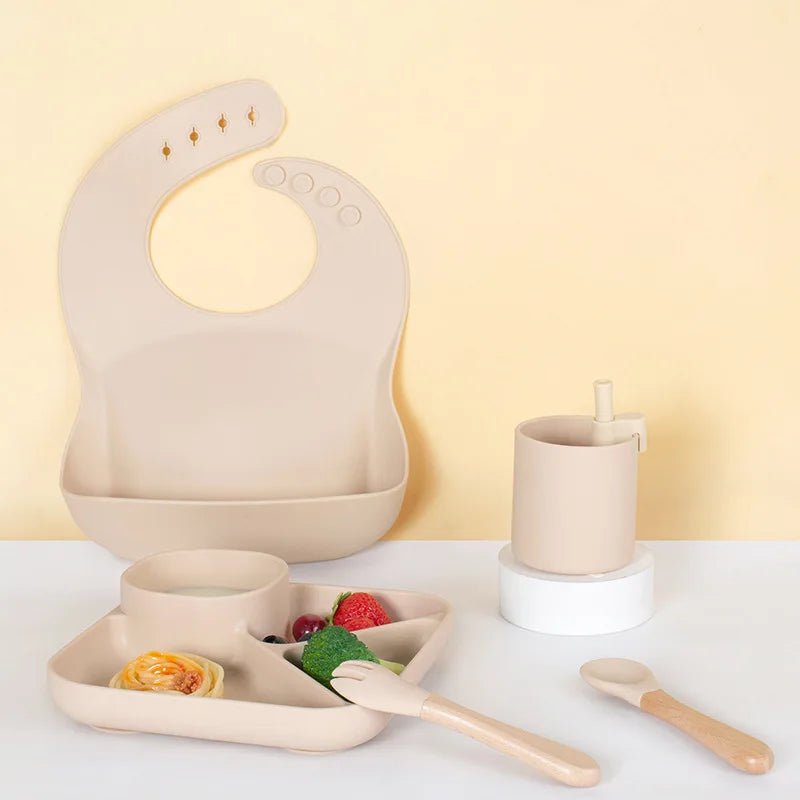 đœïž Set de Vaisselle en Silicone pour BĂ©bĂ© â 8 PiĂšces Ăvolutives et SĂ»resâą - PlanĂšte bĂ©bĂ©
