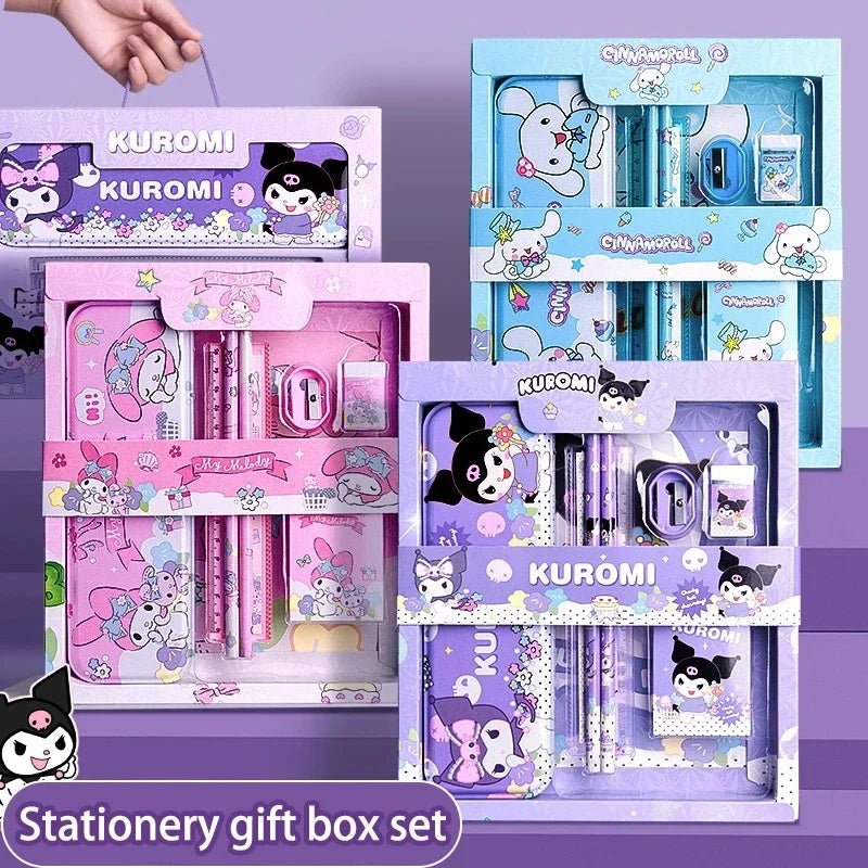 Set de Papeterie Sanrio 12 Pièces - Planète bébé