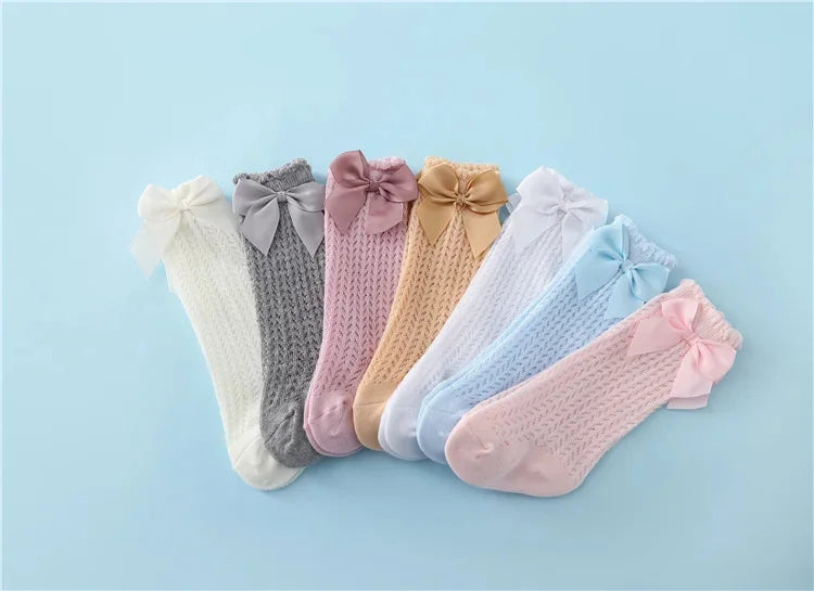 đ§Šđ¶ Chaussettes Longues BĂ©bĂ© Fille â Dentelle & Noeud â Respirantes en Coton â Style Princesse ĂtĂ© (0-24 Mois)âą