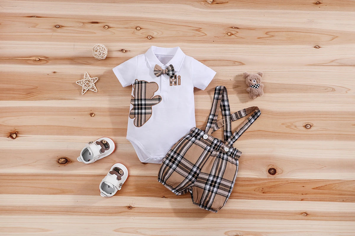 🧸 Ensemble 2 Pièces Bébé – Body à Manches Courtes Motif Ours + Pantalon Bretelles à Carreaux™ - Planète bébé