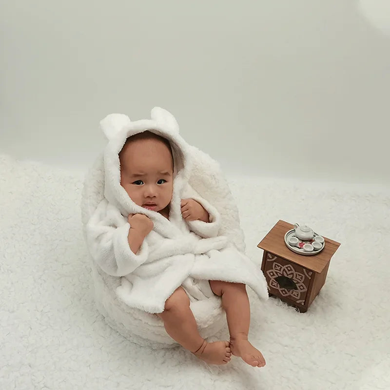 📸🛋️ Mini Canapé de Photographie – Fauteuil Blanc Bébé pour Shooting Nouveau-Né – Accessoire Photo Doux &amp; Élégant™