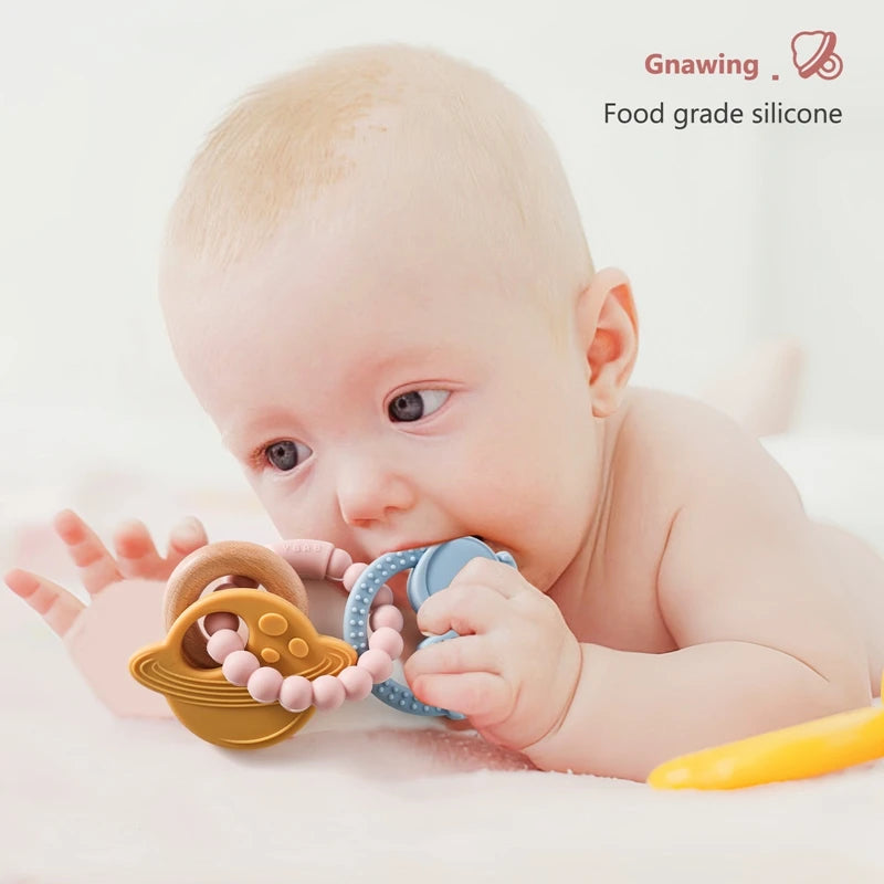 🪐👶 Anneau de Dentition Bébé – Silicone Alimentaire – Bracelet Sensoriel Planète – Dès 0 Mois™ - Planète bébé