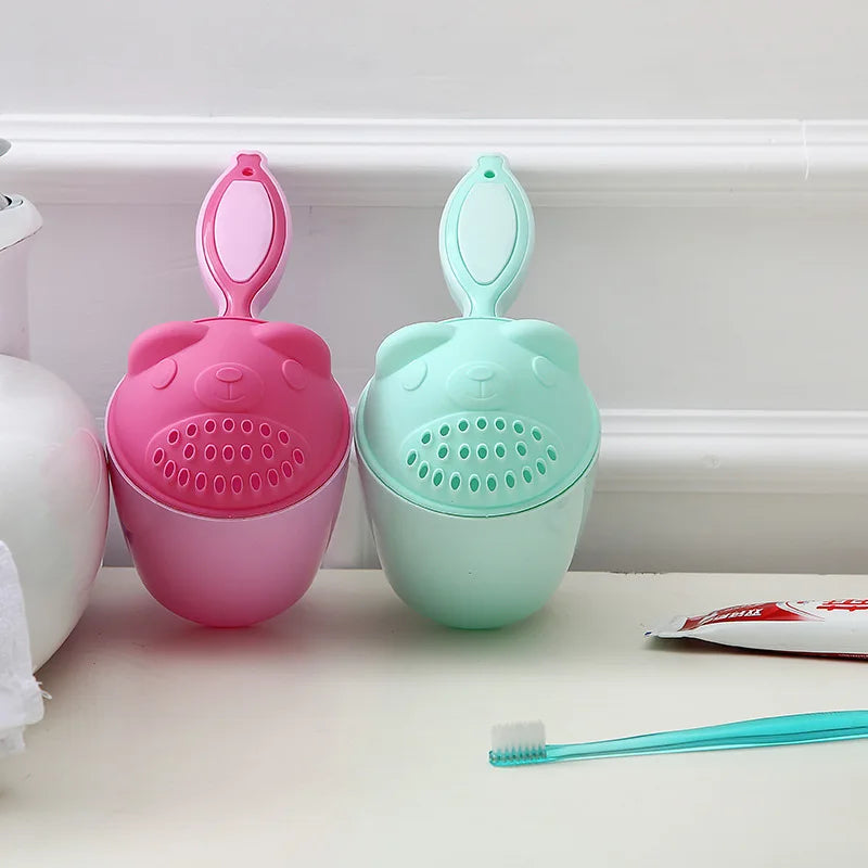 Gobelet de Rinçage Bébé Anti-Éclaboussures pour le Bain™