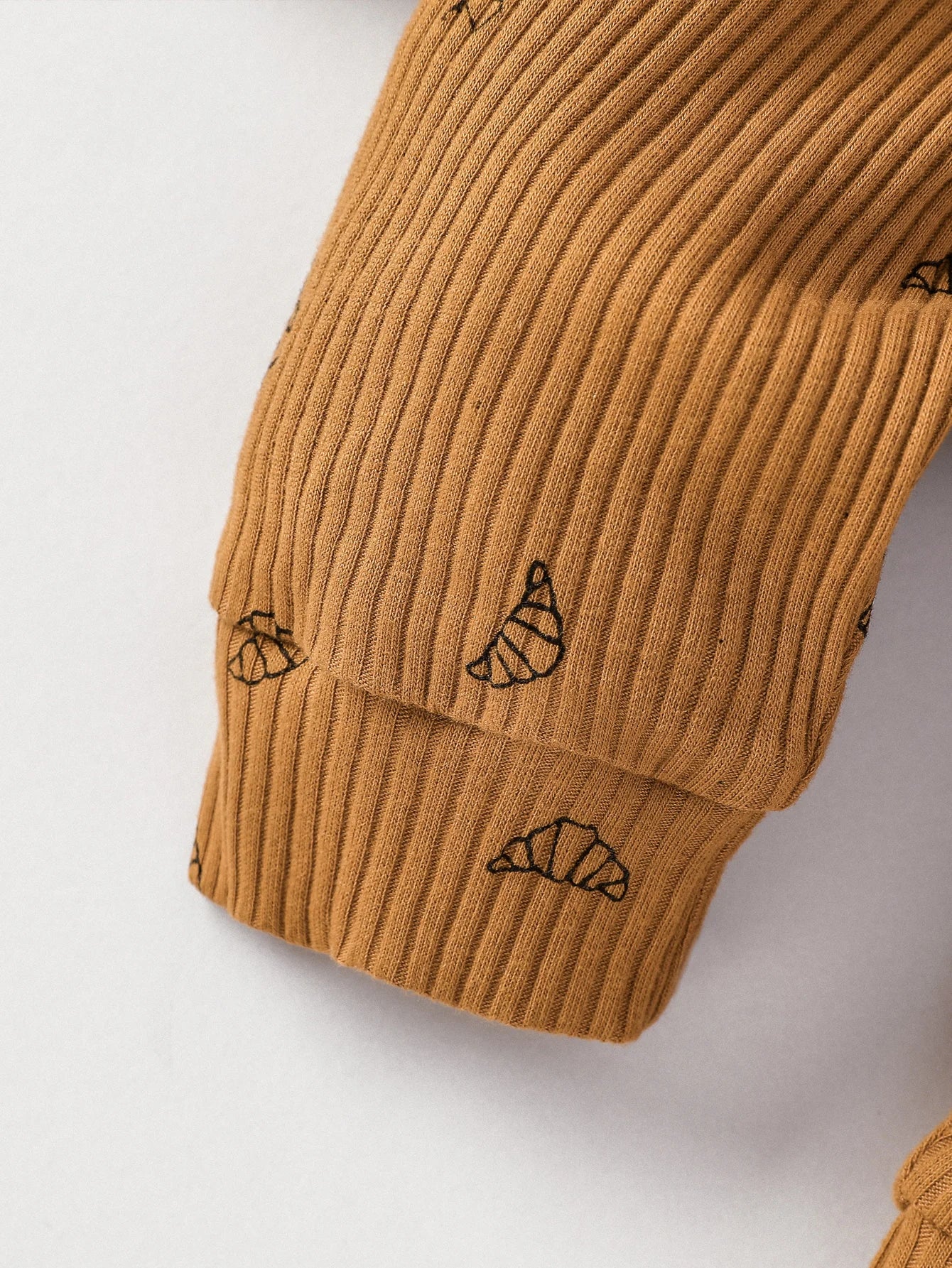 👶🍂 Ensemble Bébé Garçon 2 Pièces + Bonnet – Manches Longues – Automne | Confort Coton Doux™ - Planète bébé