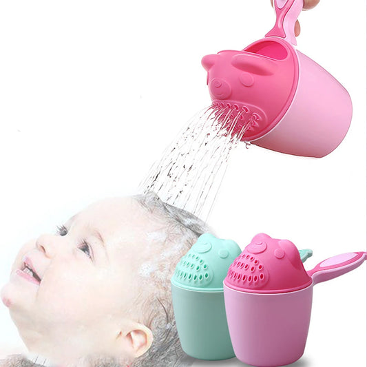 🛁 Tasse de Rinçage Bébé – Design Cartoon – Outil de Bain Ludique pour Enfants™ - Planète bébé
