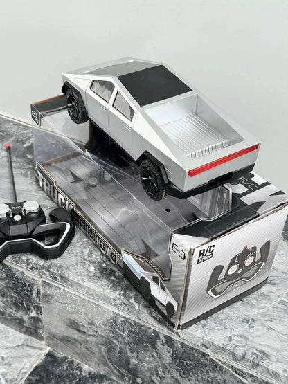 Voiture Télécommandée RC Cybertruck™ - Planète bébé