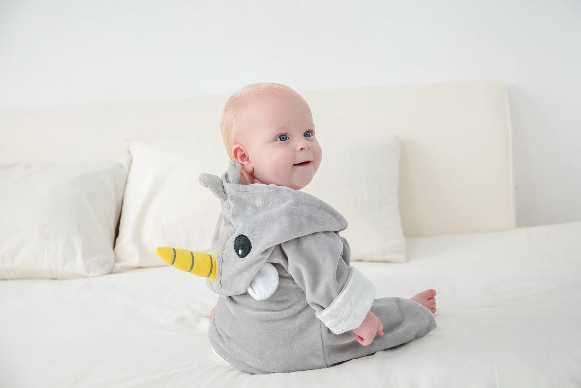 🛁 Peignoir de Bain Enfant à Capuche – Motif Cartoon – Cape de Bain Douce &amp; Confortable™ - Planète bébé