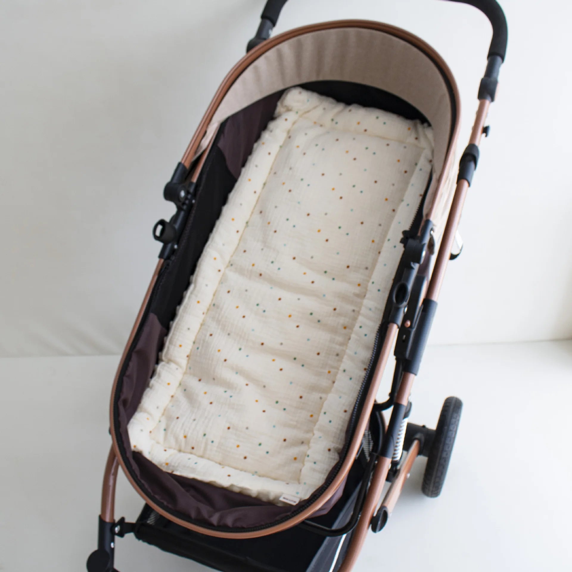 🍼 Coussin de Siège pour Poussette – Matelas Doux et Confortable – Accessoire Universel pour Bébé™ - Planète bébé