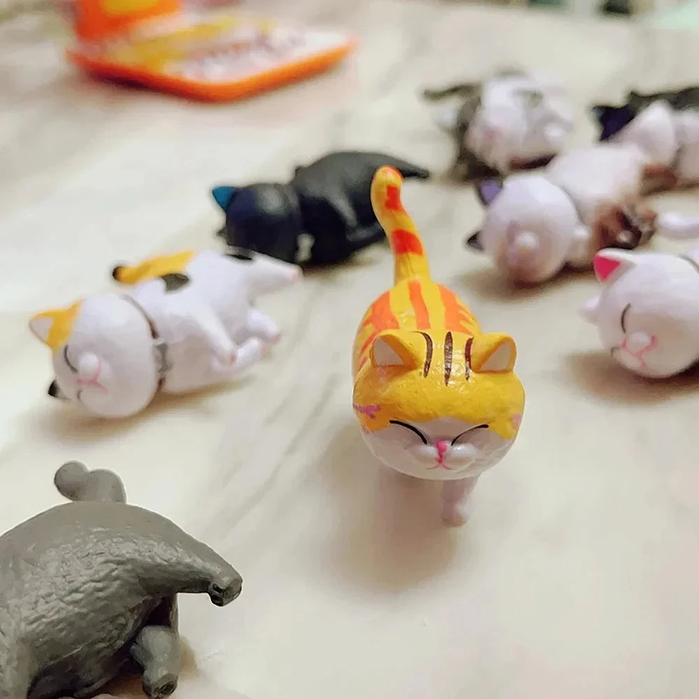 Lot de 9 Figurines Chat Kawaii avec Clochette