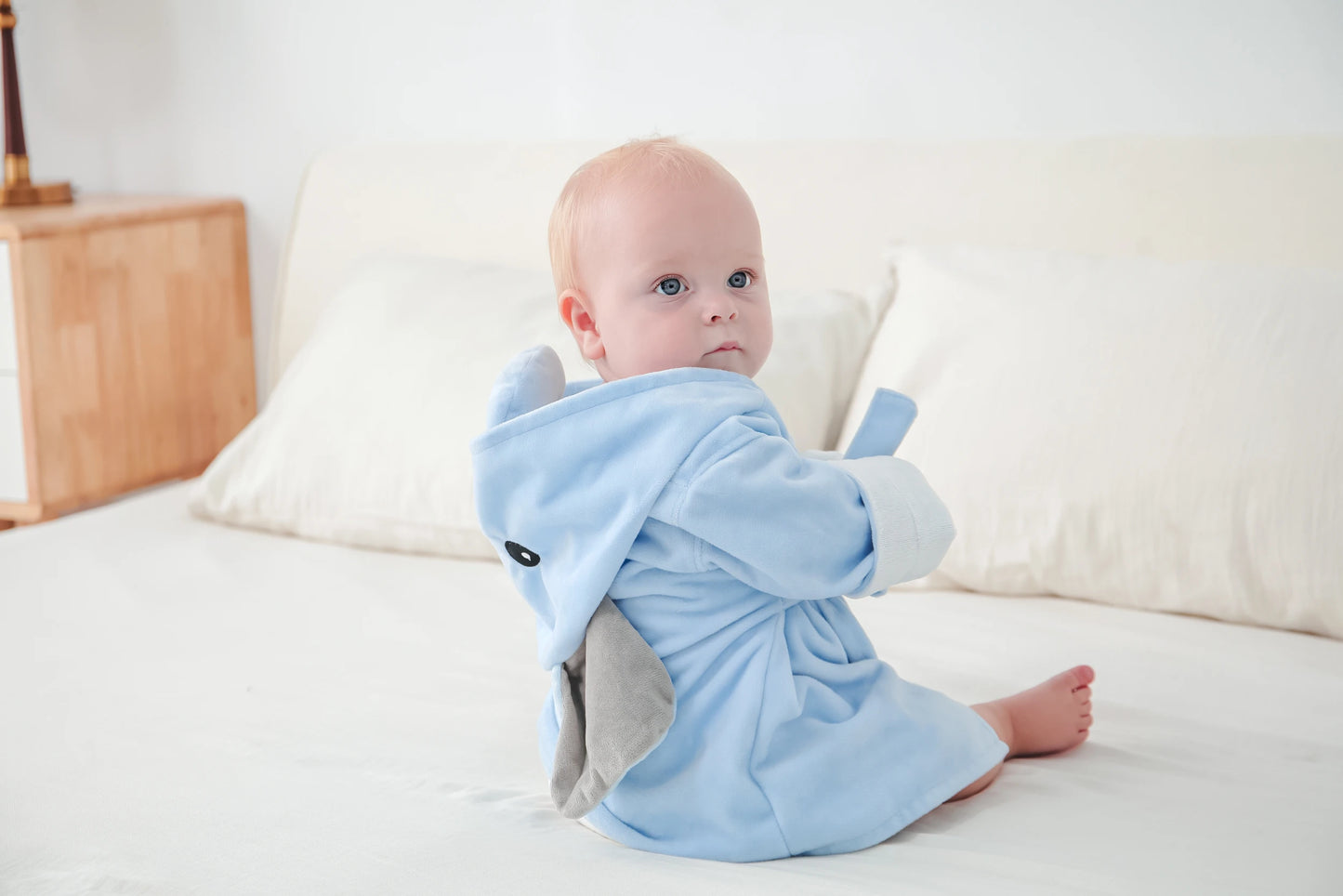 🛁 Peignoir de Bain Enfant à Capuche – Motif Cartoon – Cape de Bain Douce &amp; Confortable™ - Planète bébé
