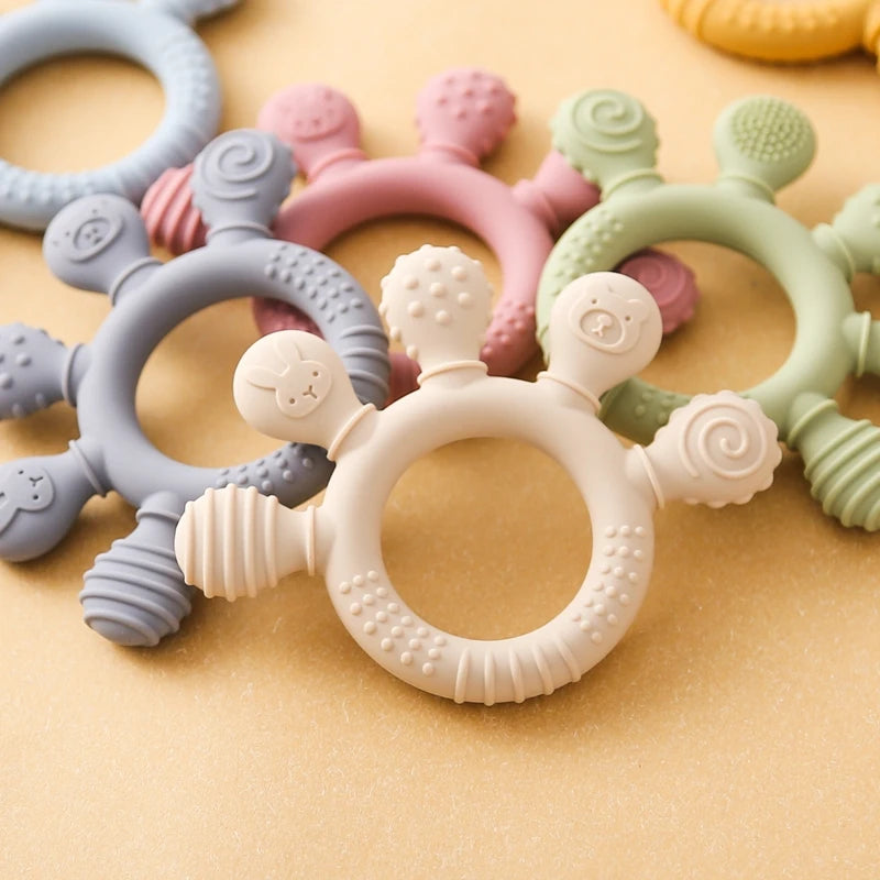 🦁👶 Anneau de Dentition en Silicone – Forme Animale Ludique – Apaisant &amp; Sensoriel™ - Planète bébé