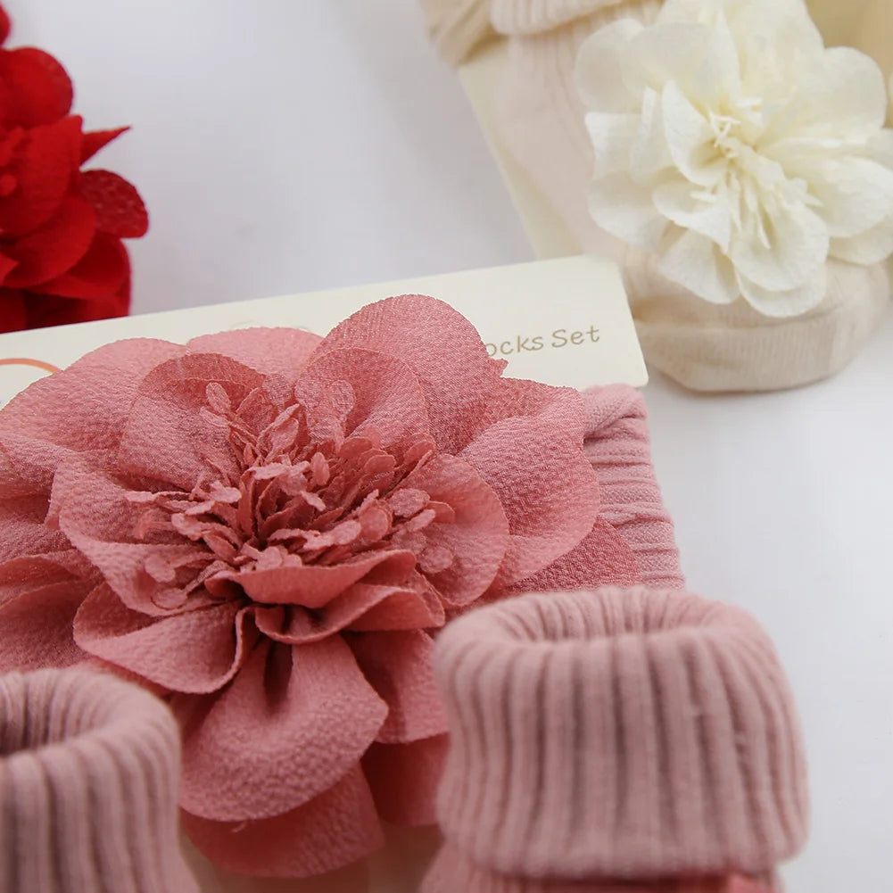 Coffret Naissance 3 Pièces – Duo de Bandeaux Dentelle &amp; Chaussettes Assorties