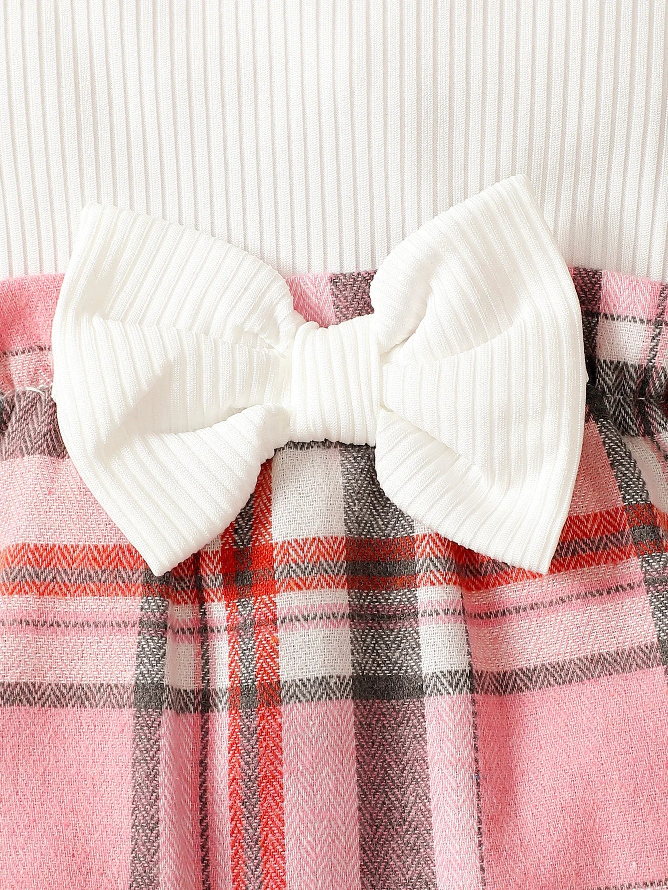 Barboteuse Bébé Fille Printemps Automne à Manches Volantes – Motif Carreaux Rose avec Bandeau – Confort Stretch 0-18 Mois™