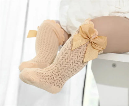 🧦👶 Chaussettes Longues Bébé Fille – Dentelle &amp; Noeud – Respirantes en Coton – Style Princesse Été (0-24 Mois)™