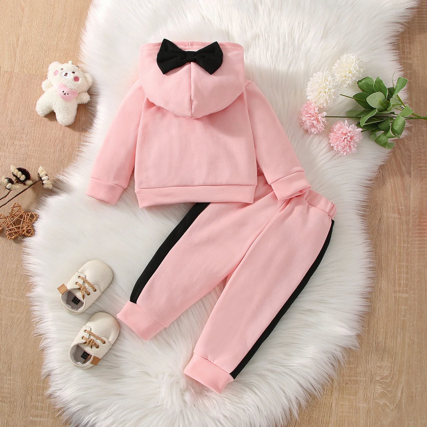 Ensemble Automne 2 Pièces Bébé Fille – Hoodie à Lettres avec Nœud + Pantalon – Tenue Sportive Confort 1-3 Ans™