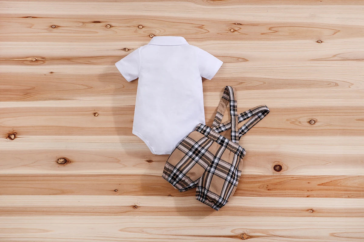 🧸 Ensemble 2 Pièces Bébé – Body à Manches Courtes Motif Ours + Pantalon Bretelles à Carreaux™ - Planète bébé