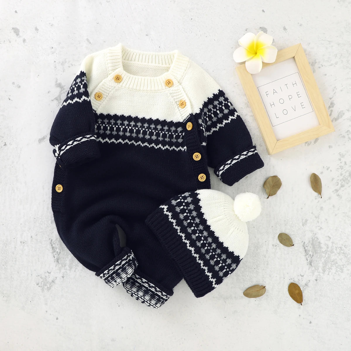 Combinaison Bébé Tricotée avec Bonnet – Body Hiver Automne