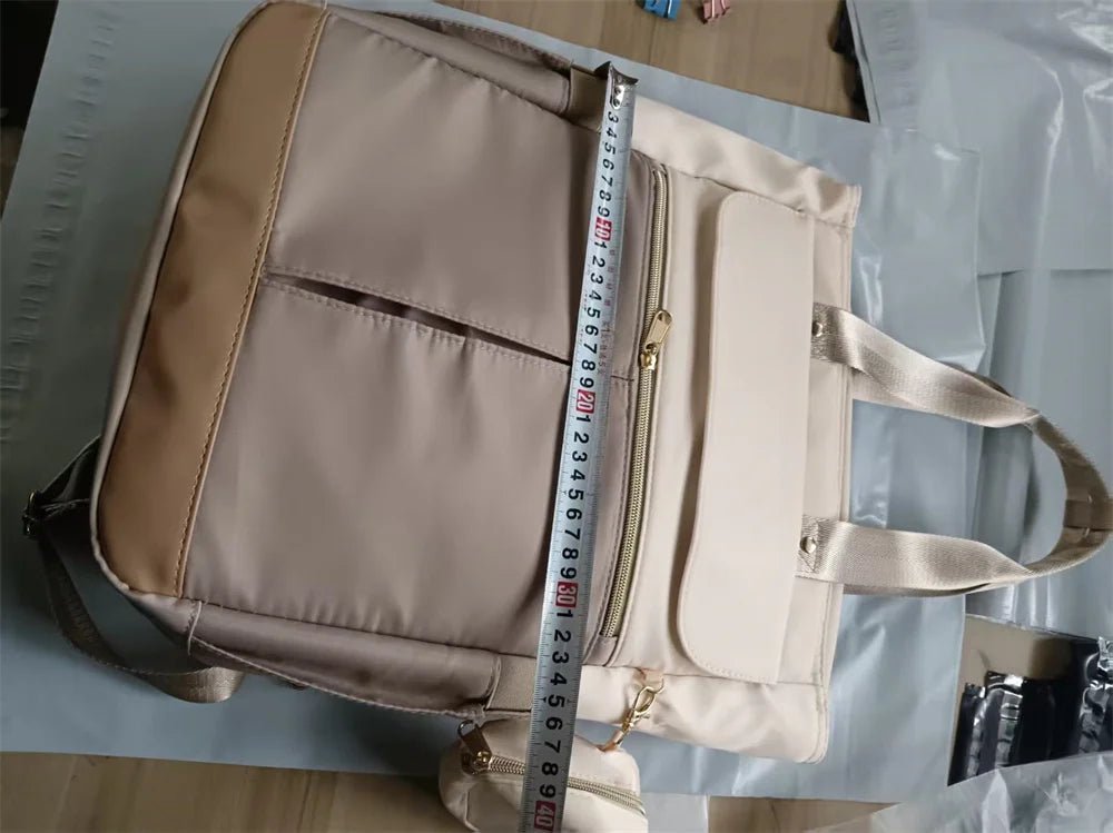 Sac à dos maternité étanche tapis à langer inclus - Planète bébé