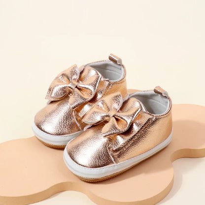 🦋👣 Chaussures Bébé Fille – Similicuir Premium &amp; Nœud Papillon – Premiers Pas Élégants – 0 à 18 Mois™